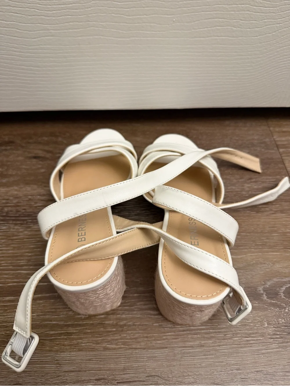 Berness White Strappy Block Heel Sandals, Women’s Size 7.5